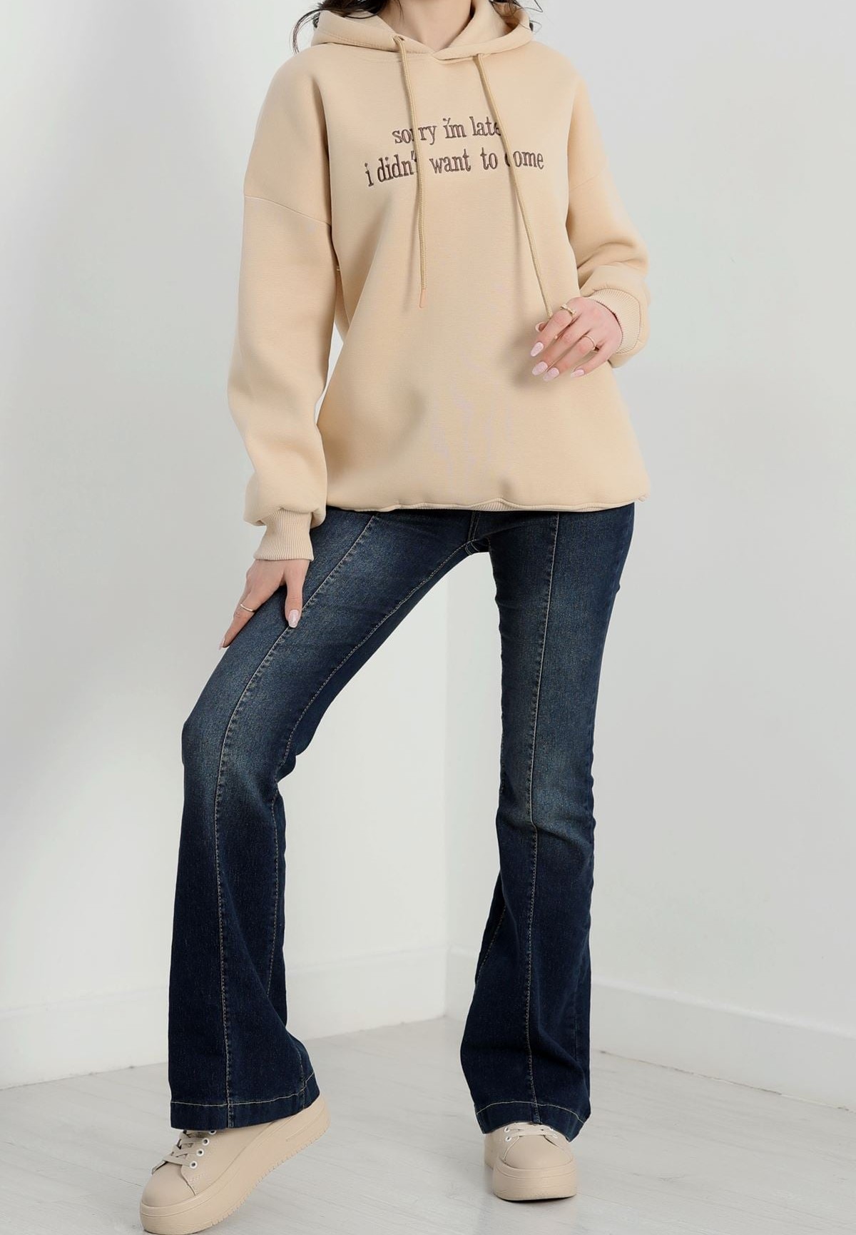 3 Iplik Kapşonlu Nakışlı Sweatshirt – Bej Kahve 3 Iplik Kapşonlu Nakışlı Sweatshirt – Bej Kahve